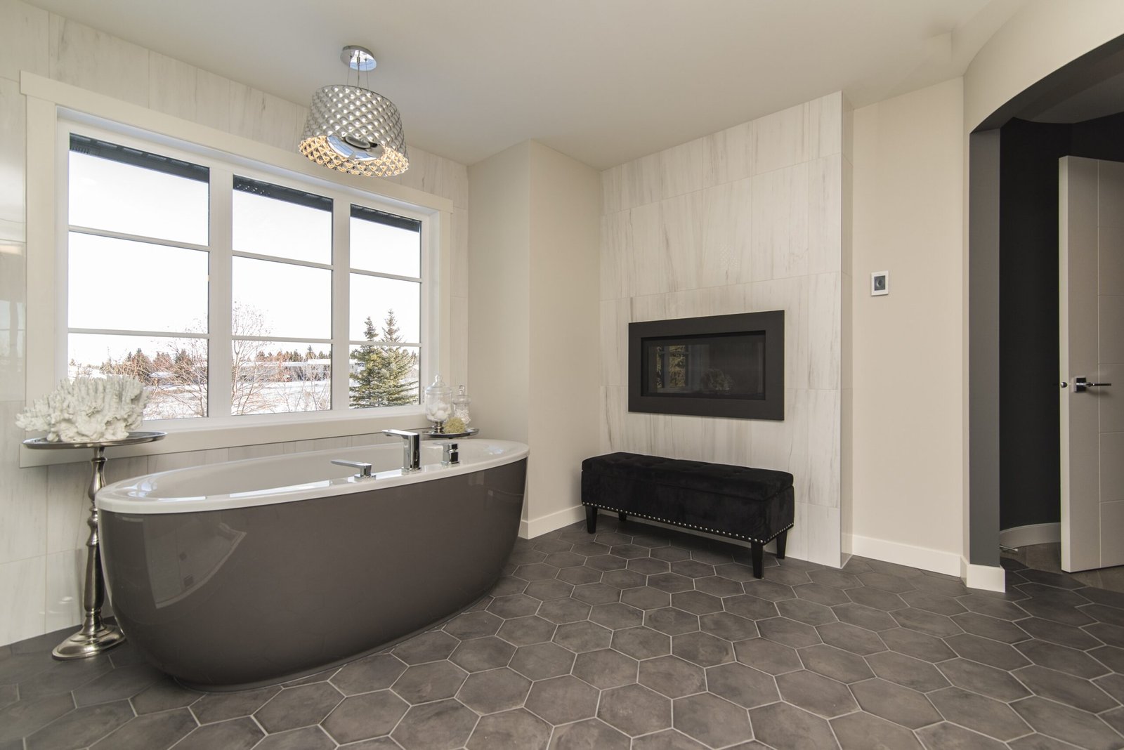 Affordable Walk-In Bathtubs in Farmington, Michigan  