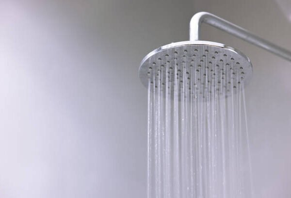 Top Design Features for Walk-In Shower Installation in Farmington Hills MI