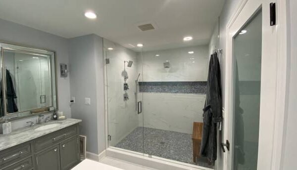 Mold and Mildew Buildup in Tubs? How Tub to Walk-In Shower Conversion in Farmington, MI Prevents Recurring Problems