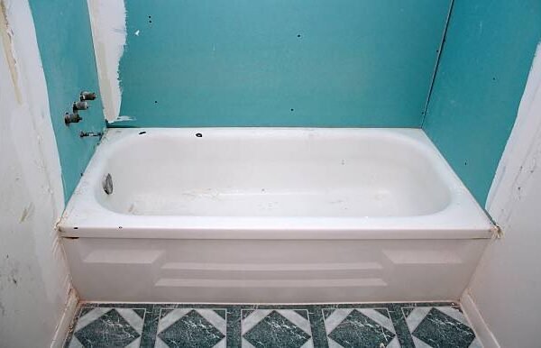 Expert Tub to Shower Services in Farmington Hills MI Improve Accessibility