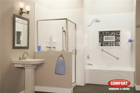 Bathtub to Shower Conversion Services in Farmington MI