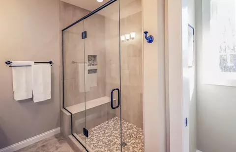 Reliable Tub to Walk-in Shower Conversion in Walled Lake