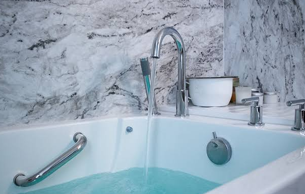 Luxury Walk-in Bathtubs With Jets in Garden City, MI