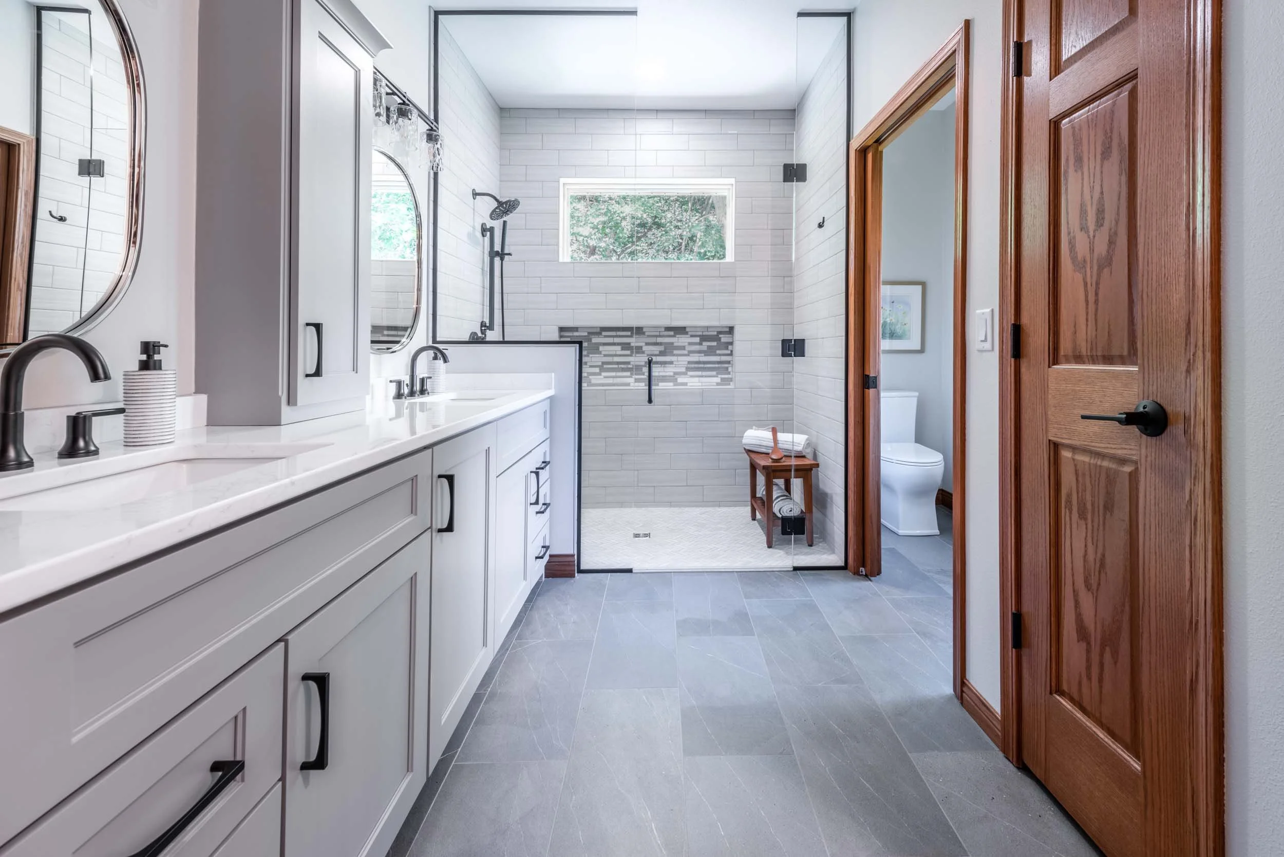 Tub to Walk-In Shower Conversion Near Me in Farmington Hills