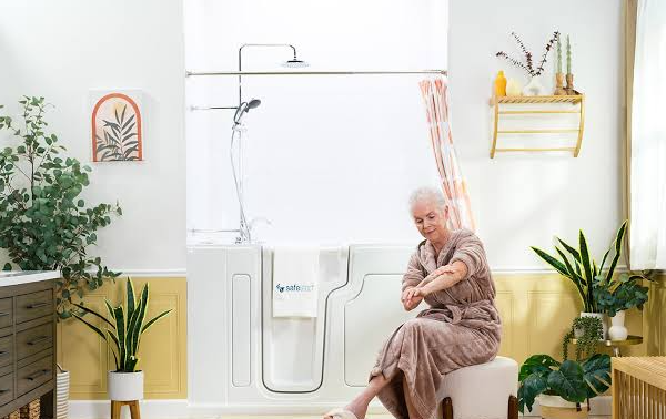Safe Walk-in Tubs for Elderly in Southfield: Full Guide